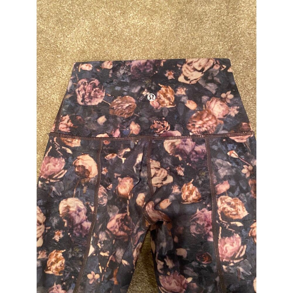 RARE Lululemon Wunder Under Crop Scallop Size 4 Frosted Rose EUC Special Edition - Picture 7 of 8